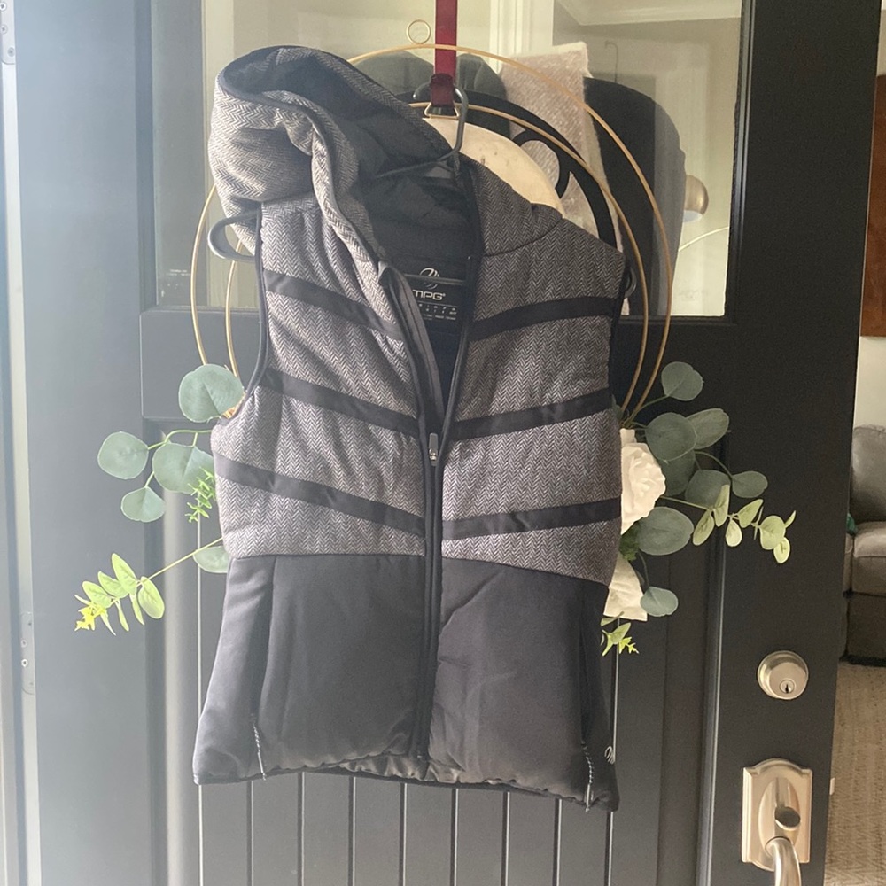 Women's Black & Charcoal Hooded Puffer Vest